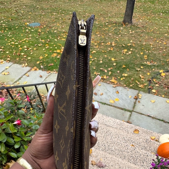 Louis Vuitton Monogram Toiletry Pouch - Picture 5 of 9